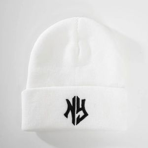 One size fits all New York beanie Worn once